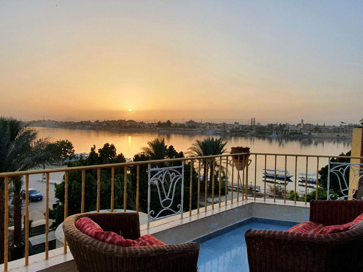Spring Hotel Luxor Luaran gambar