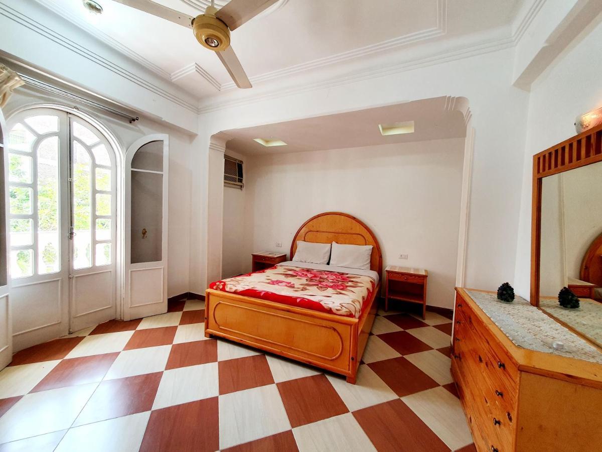 Spring Hotel Luxor Luaran gambar