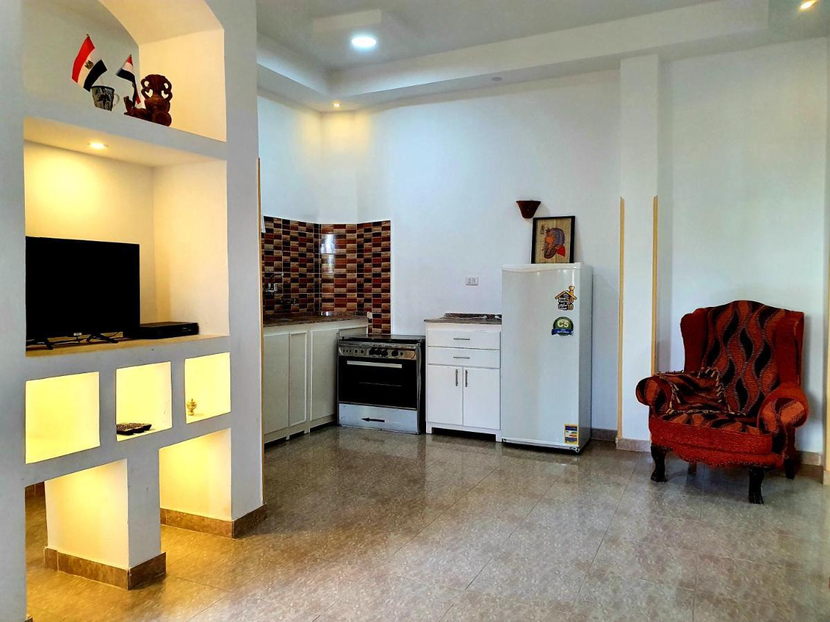 Spring Hotel Luxor Luaran gambar