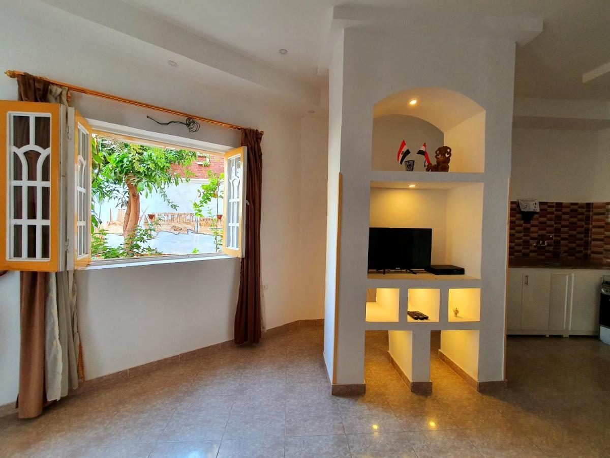 Spring Hotel Luxor Luaran gambar