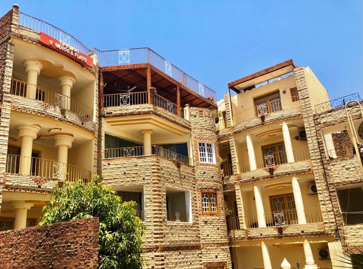 Spring Hotel Luxor Luaran gambar