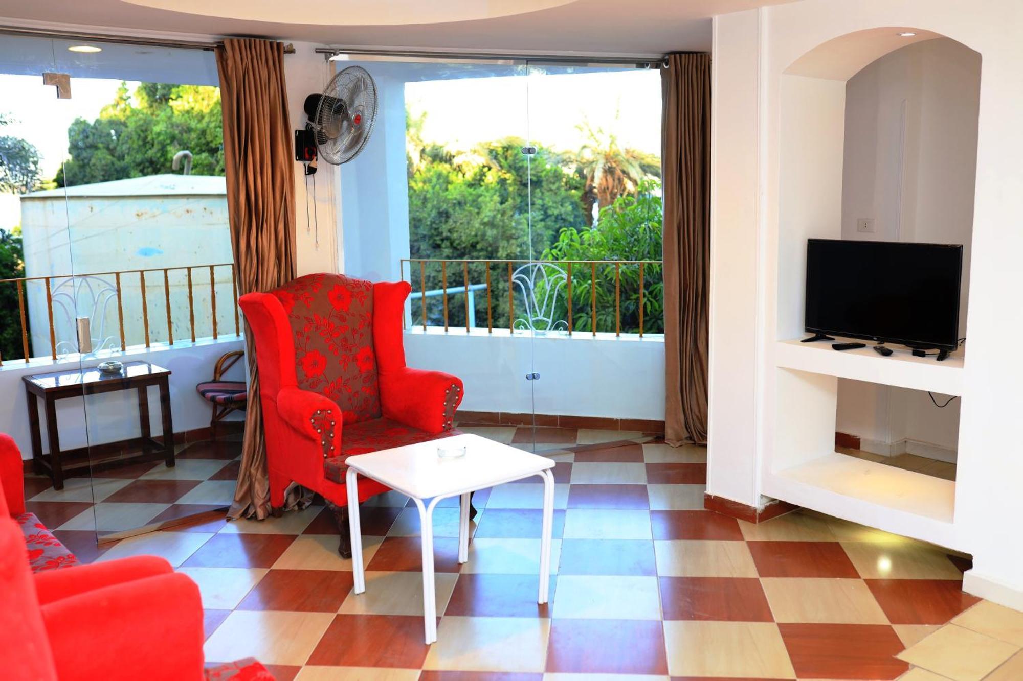 Spring Hotel Luxor Luaran gambar