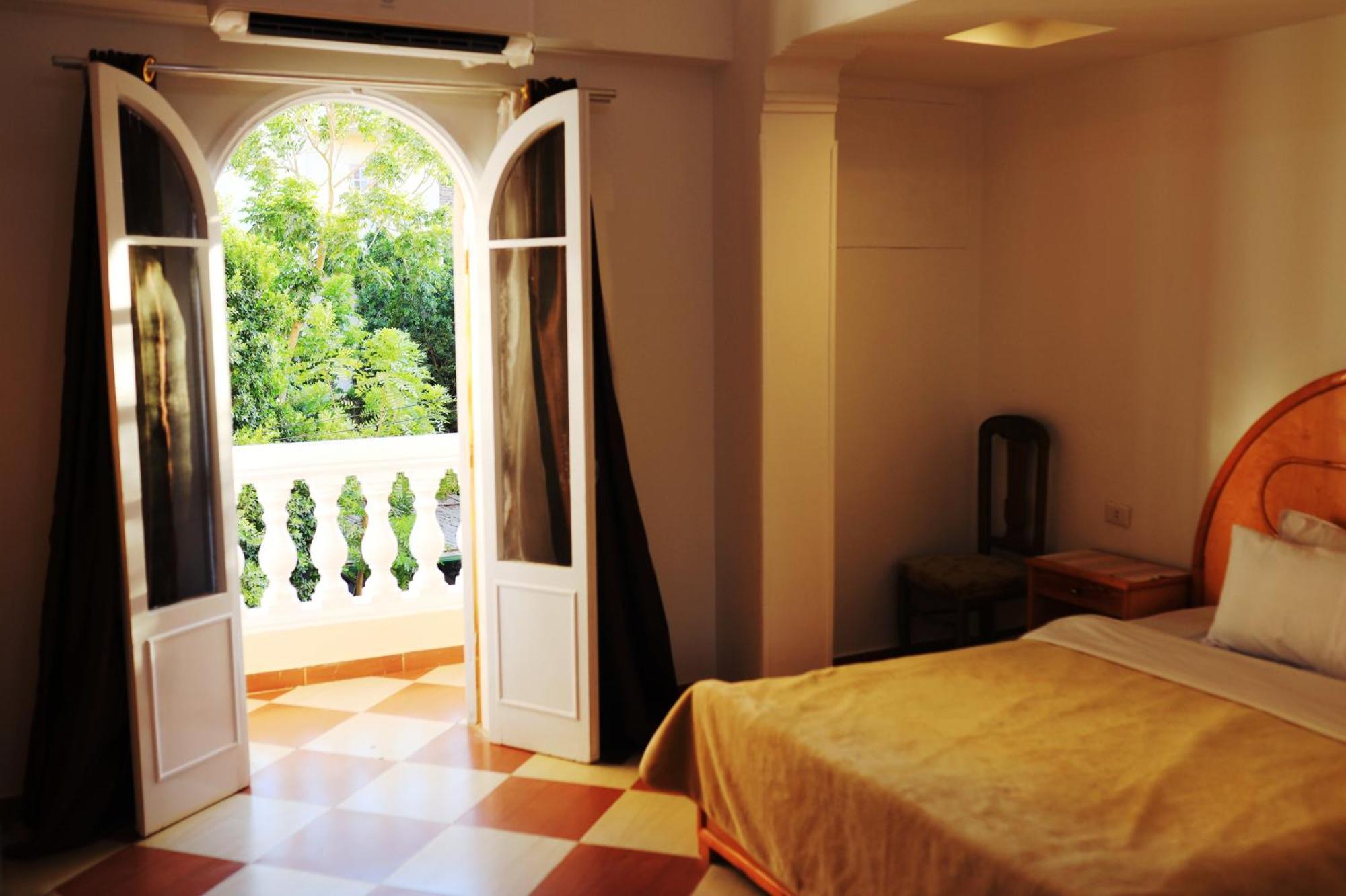 Spring Hotel Luxor Luaran gambar