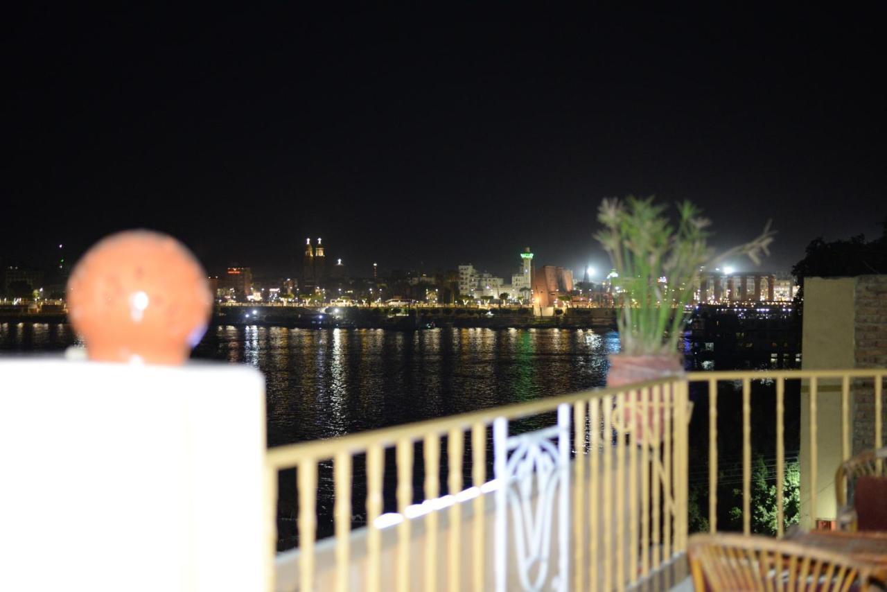 Spring Hotel Luxor Luaran gambar